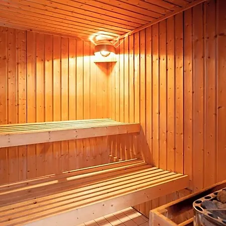 Alt-emder Buergerhaus 3* إمدن
